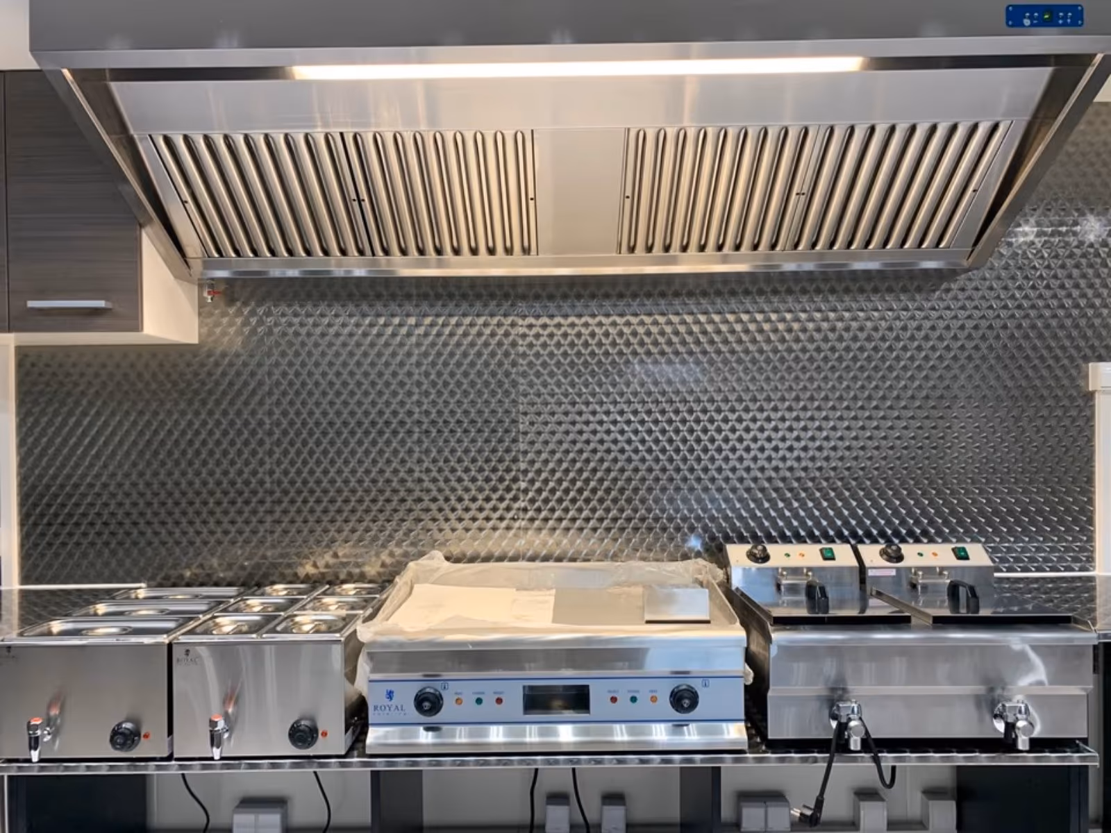 MEGA Grillwagen, Imbisswagen, FoodTruck, Imbissanhänger – Bild 13