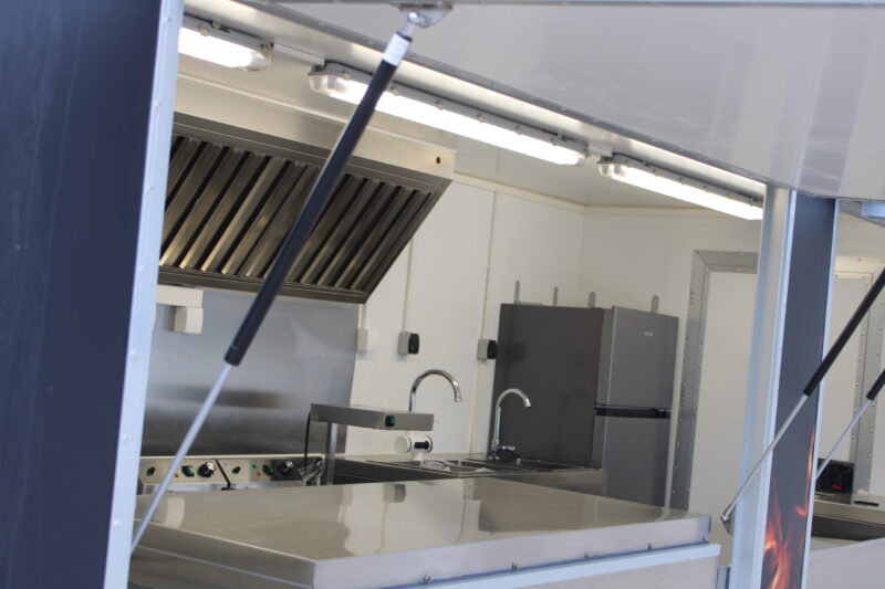 Edelstahl Foodtrailer 🔥 4,8m – Bild 11
