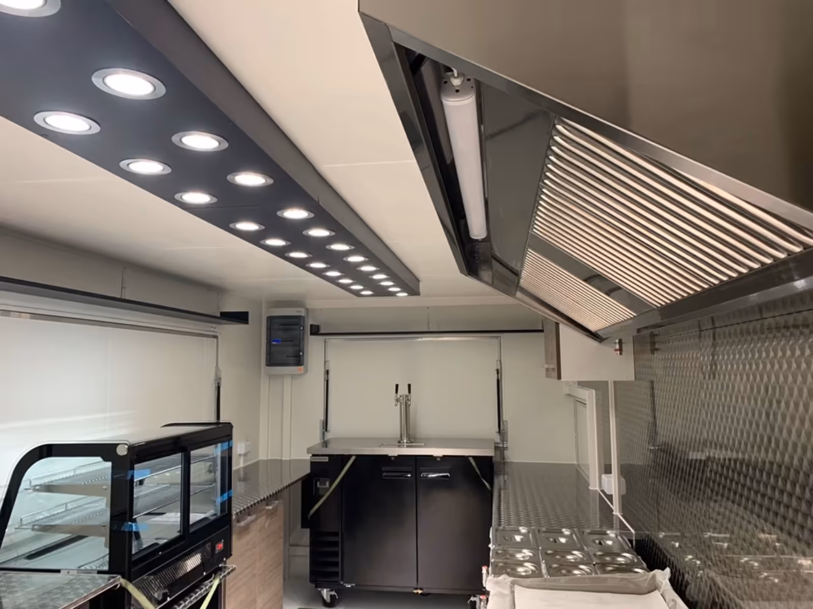 MEGA Grillwagen, Imbisswagen, FoodTruck, Imbissanhänger – Bild 4