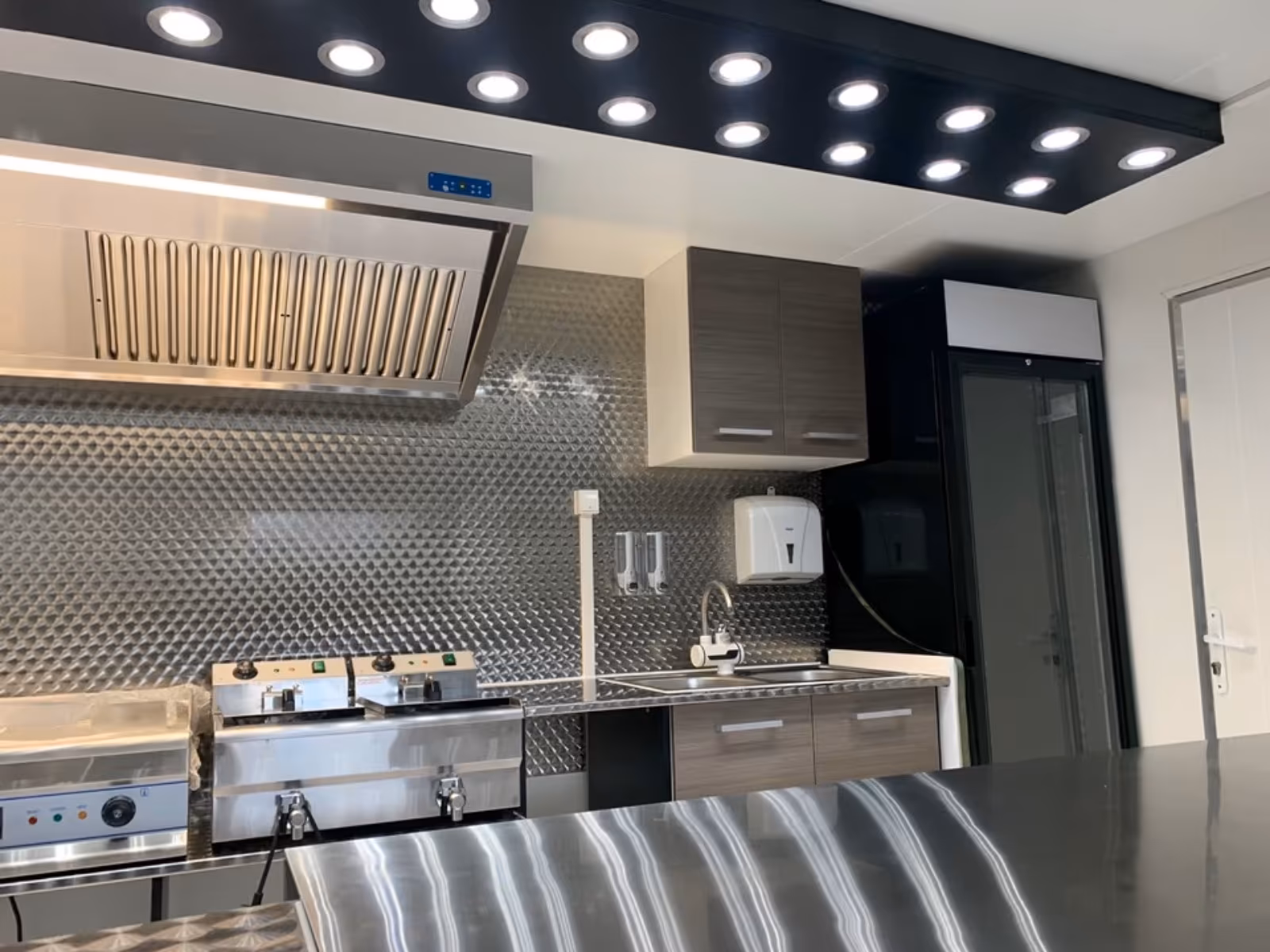 MEGA Grillwagen, Imbisswagen, FoodTruck, Imbissanhänger – Bild 9