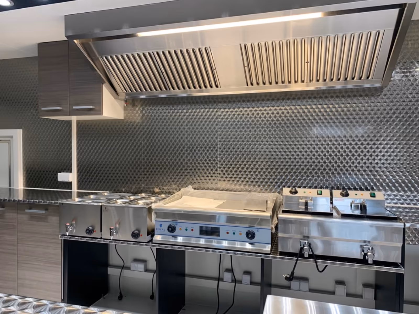 MEGA Grillwagen, Imbisswagen, FoodTruck, Imbissanhänger – Bild 19